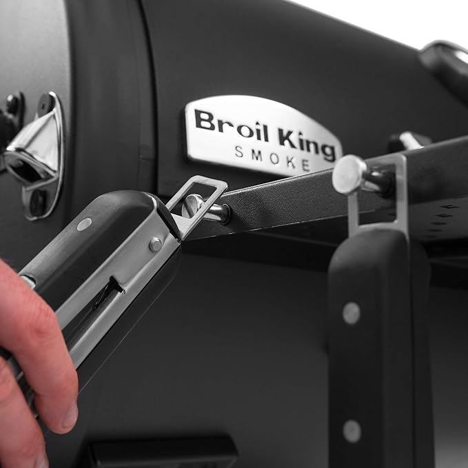 Broil King 945050 Regal Charcoal 400 Grill, Black