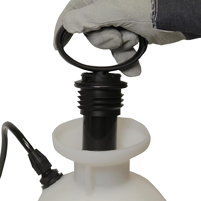 Chapin International 20541 1 Gallon Lawn & Garden Multi-Purpose Sprayer with Foaming and Adjustable Nozzles, Made in The USA, 1-Pack, Translucent White
